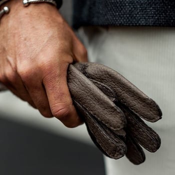 Handmade gloves by Hestra at Baltzar