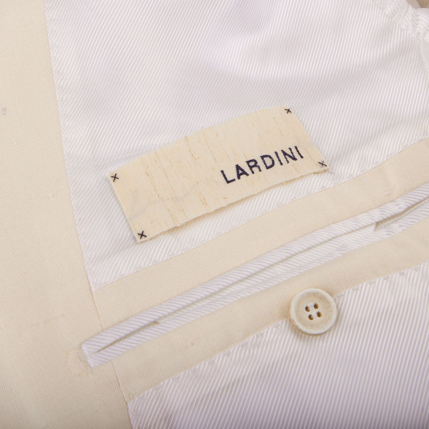 Lardini - Off-White Raw Silk Shawl Collar Dinner Jacket | Baltzar